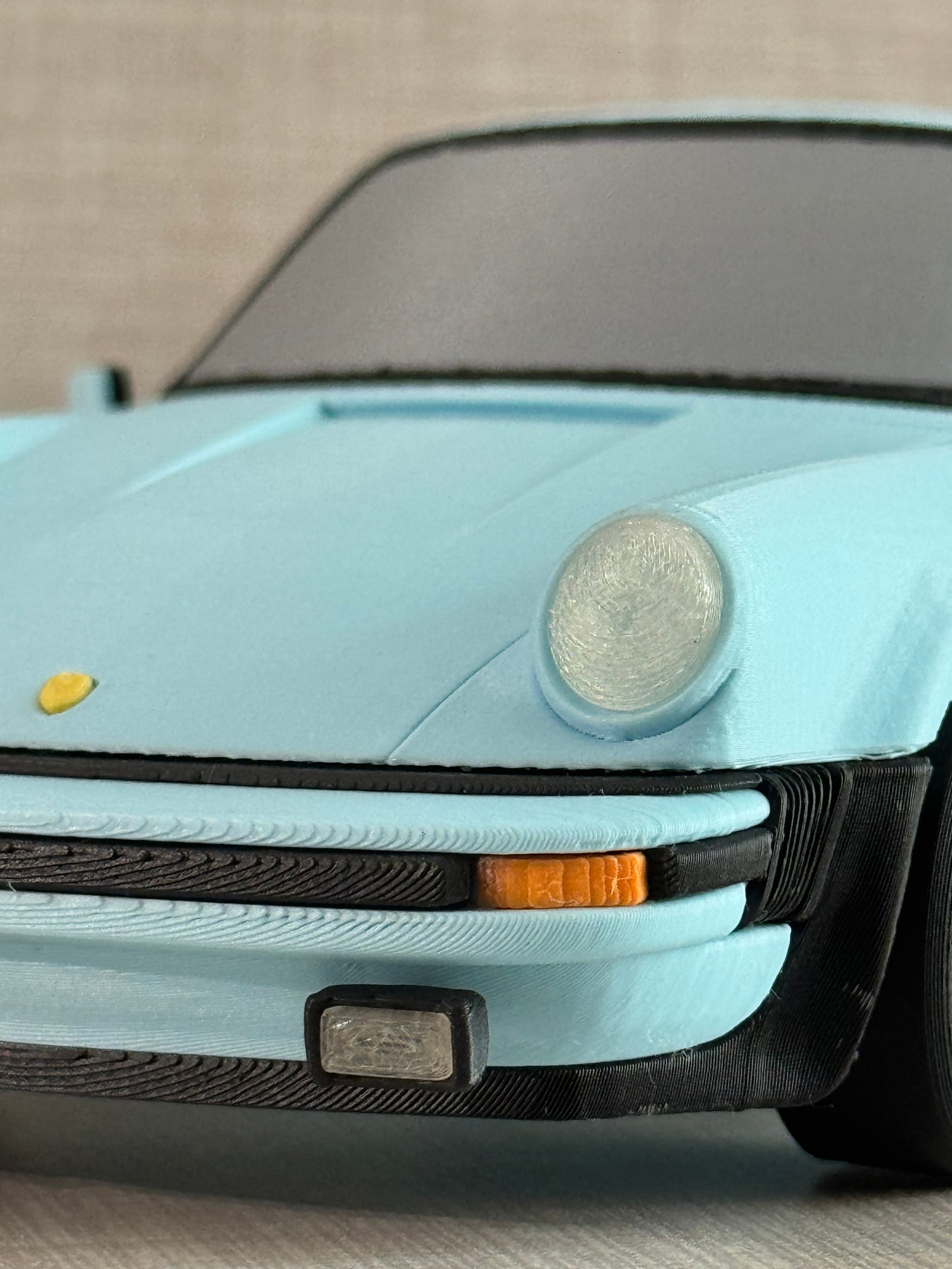Макет на Porsche 911 turbo 3.3(930)